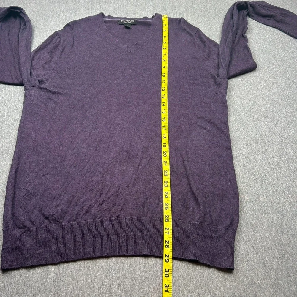 Banana Republic Luxury Blend Vneck Sweater Mens Large Purple Silk Cotton Cashmer